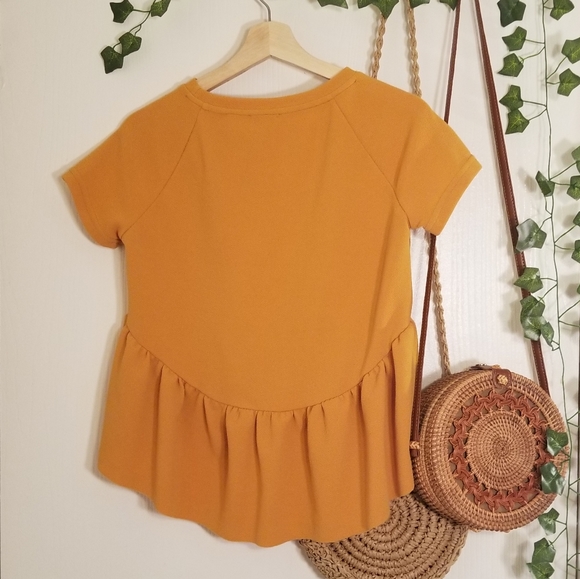Mustard yellow short sleeve top - Picture 6 of 8